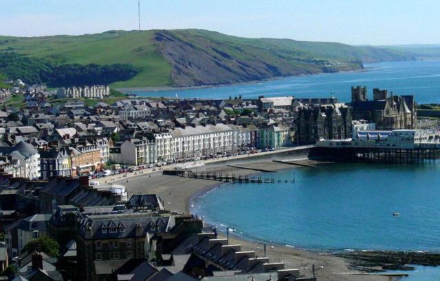 Spacious Luxury Escape With Sea Views And Pet Friendly At Clarach Bay Aberystwyth Esterno foto