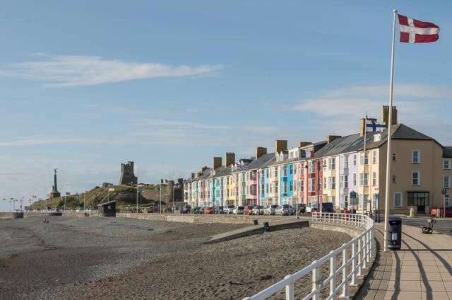 Spacious Luxury Escape With Sea Views And Pet Friendly At Clarach Bay Aberystwyth Esterno foto