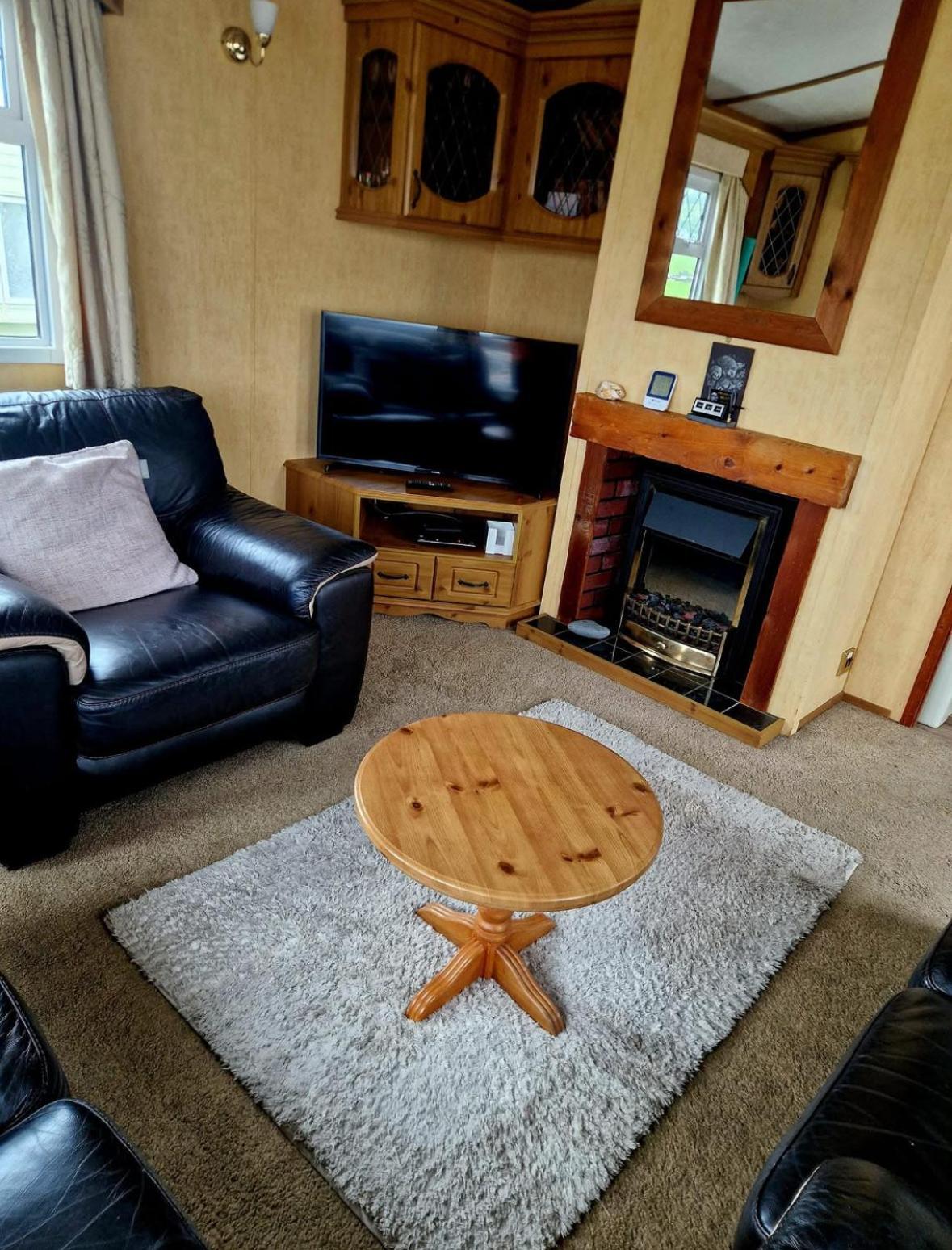 Spacious Luxury Escape With Sea Views And Pet Friendly At Clarach Bay Aberystwyth Esterno foto